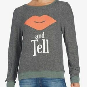 Wildfox Gray Kiss and Tell Graphic Knit Top Women's Size Small0